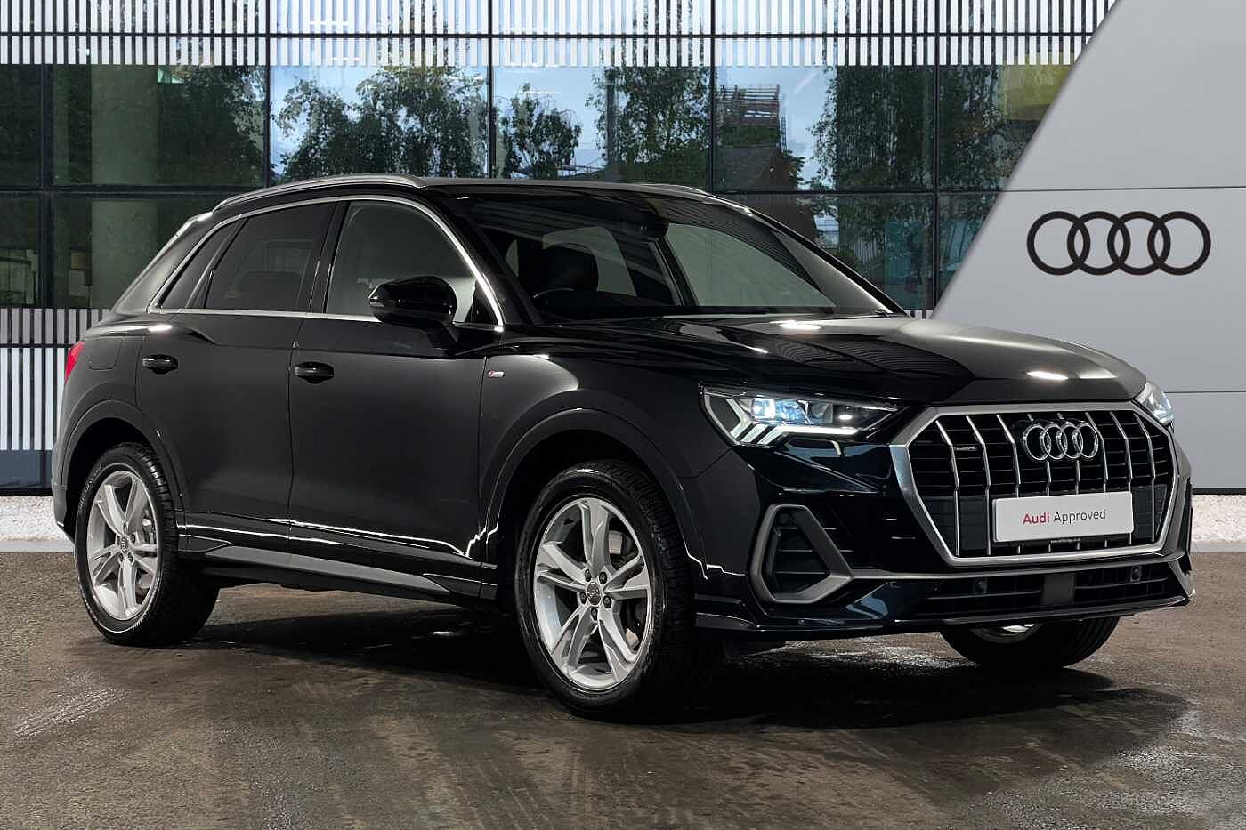 Main listing image - Audi Q3