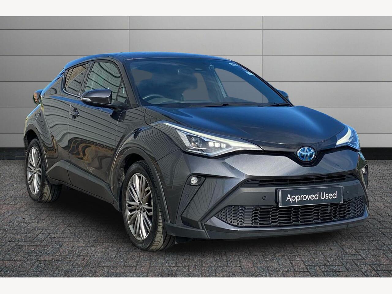 Main listing image - Toyota C-HR