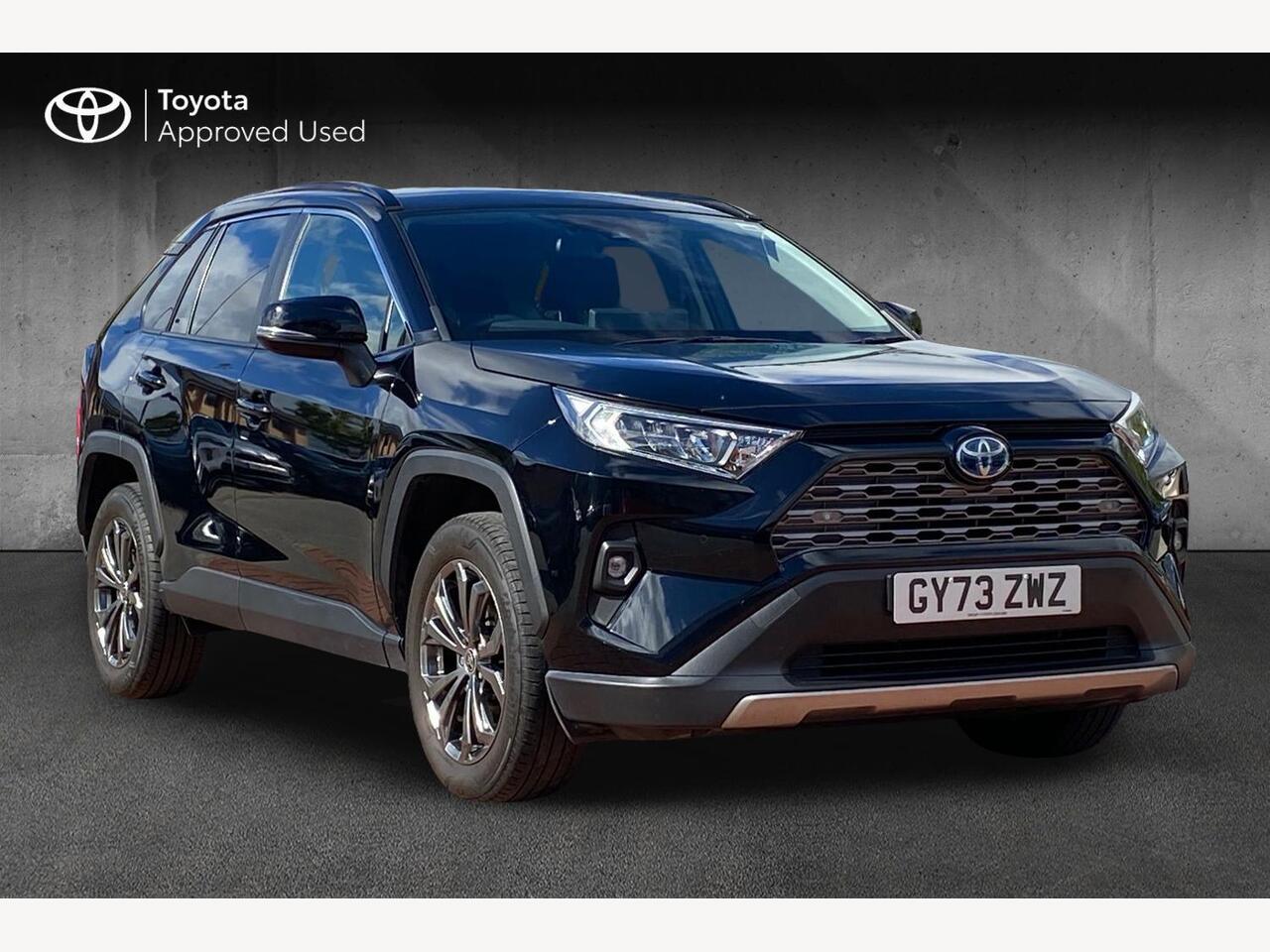 Main listing image - Toyota RAV4