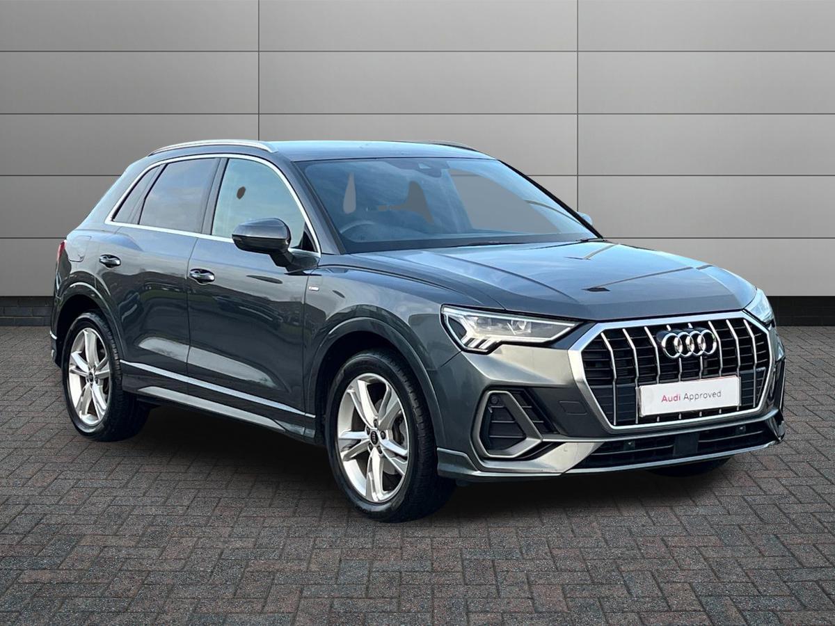 Main listing image - Audi Q3