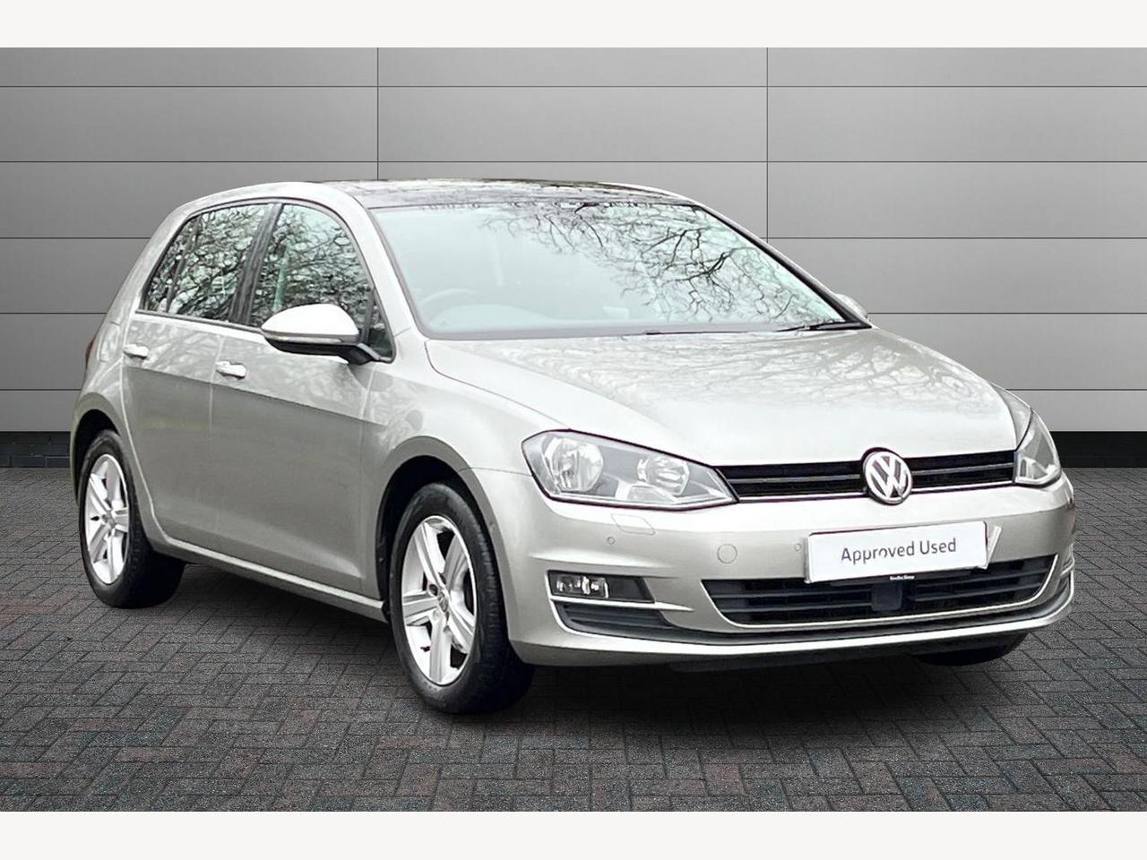 Main listing image - Volkswagen Golf