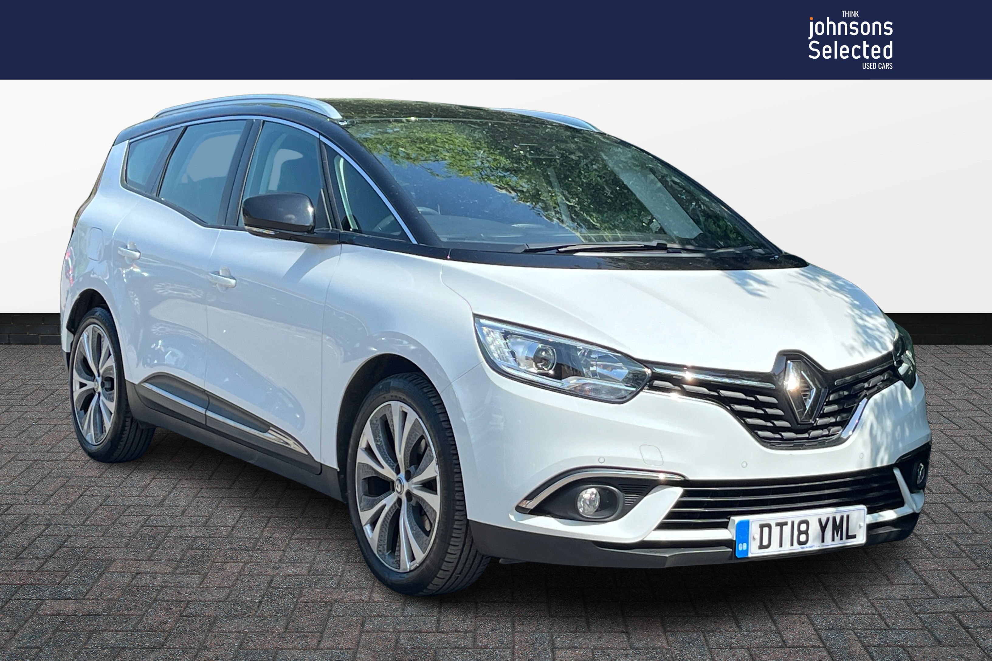 Main listing image - Renault Grand Scenic