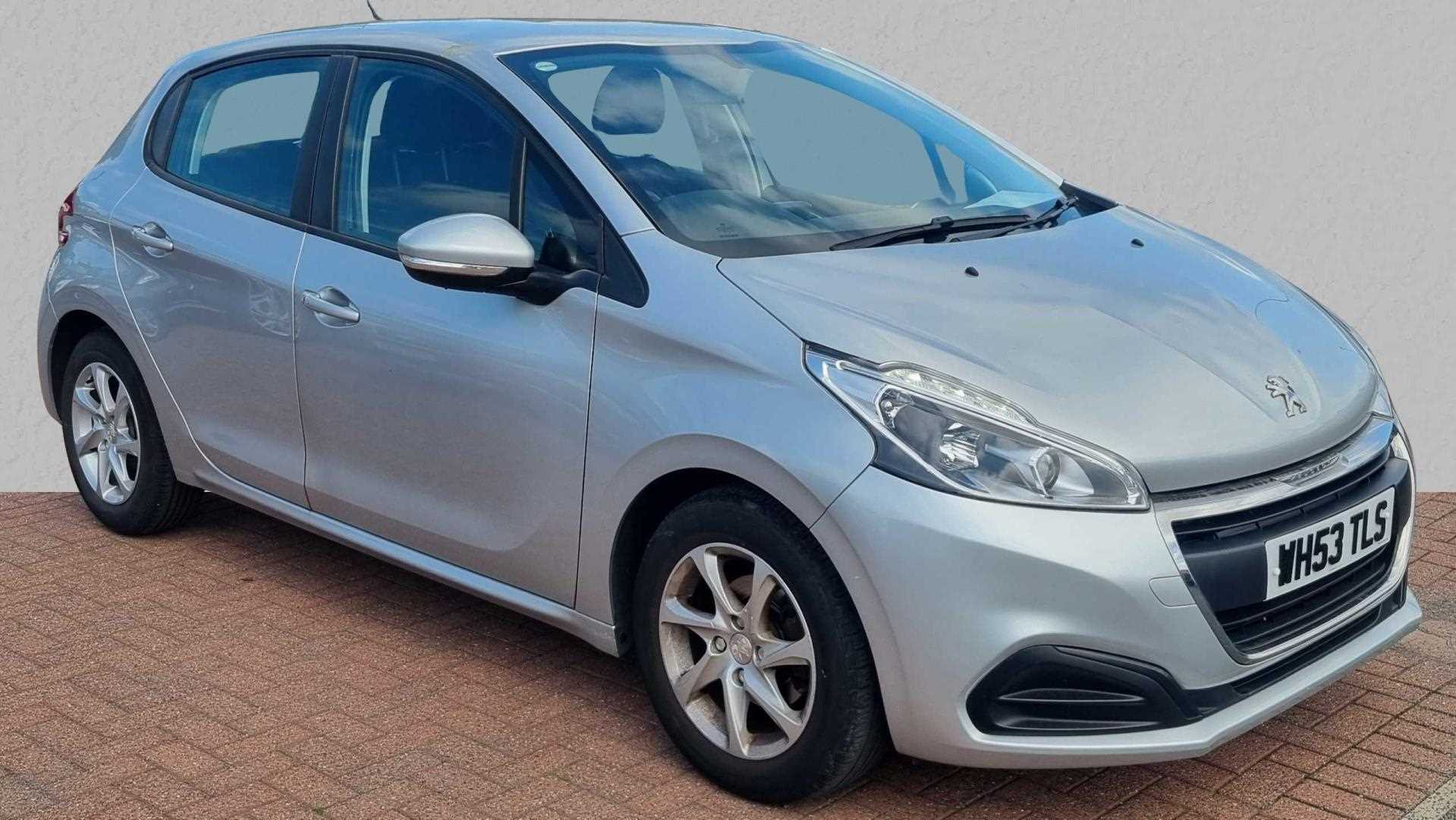 Main listing image - Peugeot 208