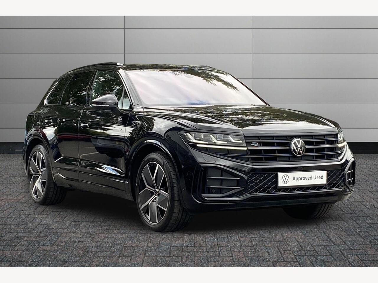 Main listing image - Volkswagen Touareg