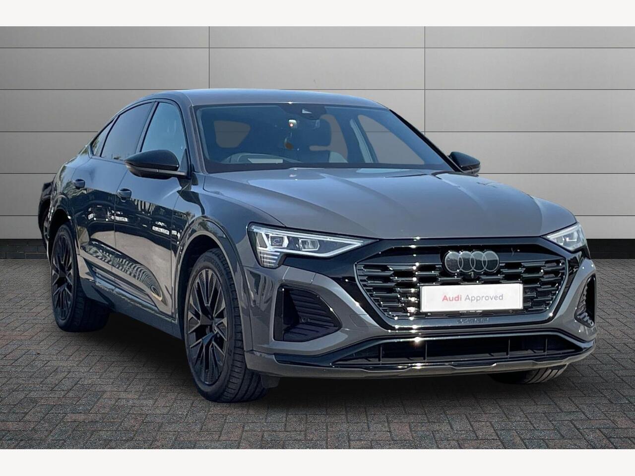 Main listing image - Audi Q8