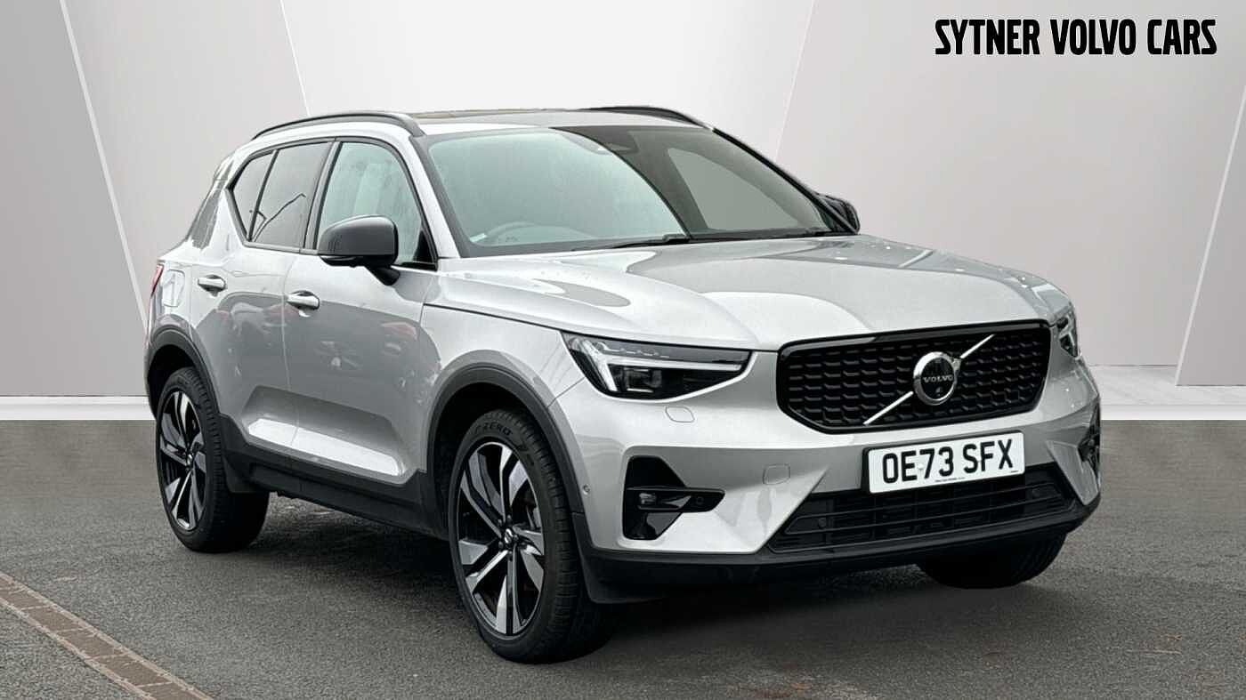 Main listing image - Volvo XC40