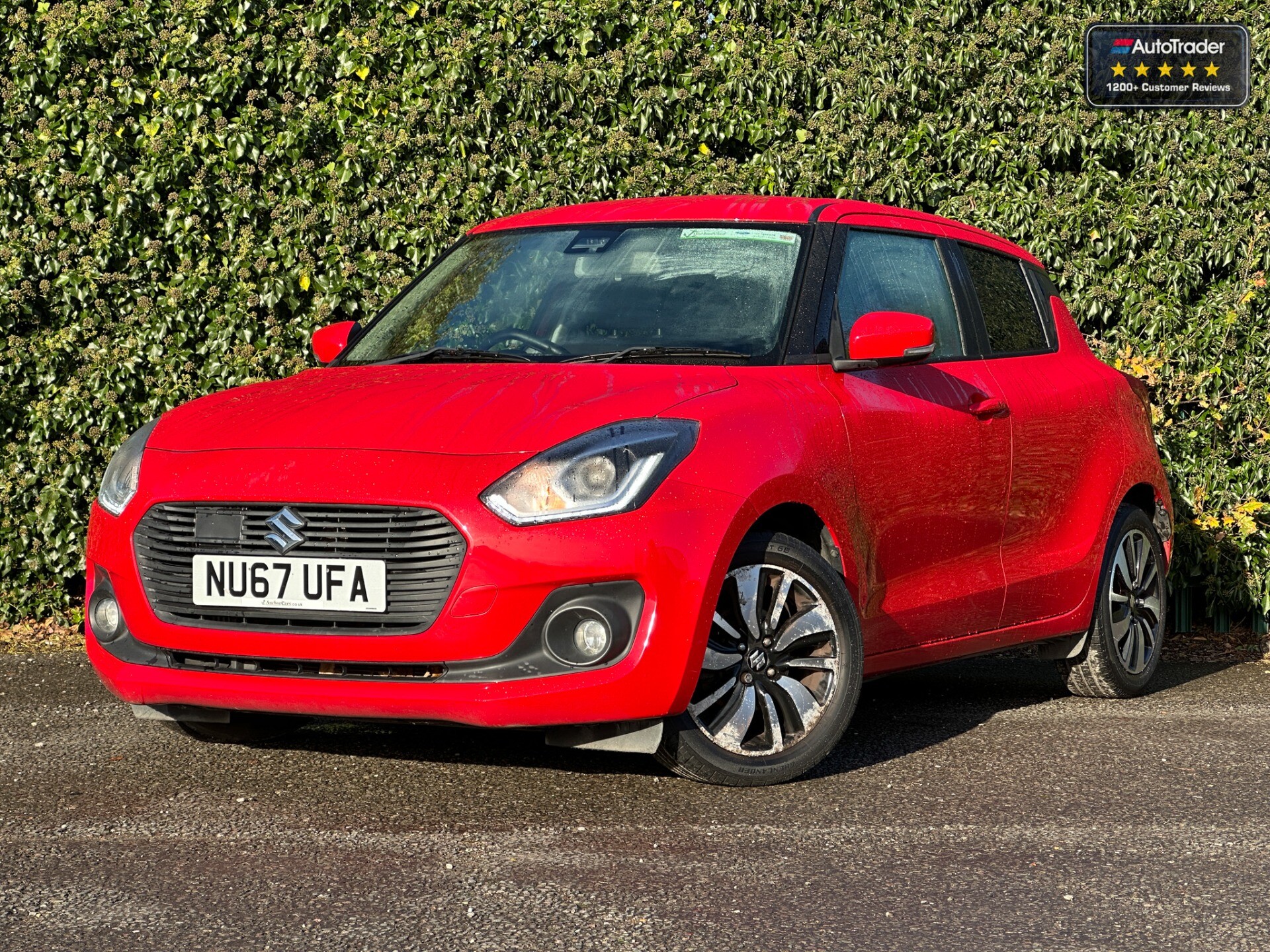 Main listing image - Suzuki Swift