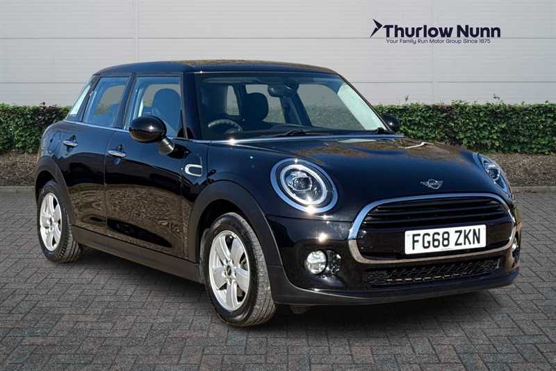 Main listing image - MINI Hatchback 5dr