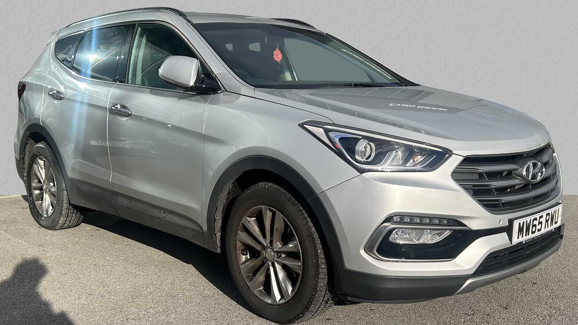 Main listing image - Hyundai Santa Fe