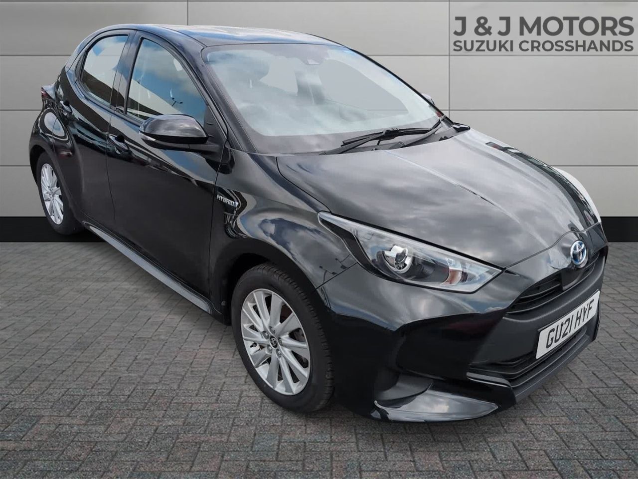 Main listing image - Toyota Yaris