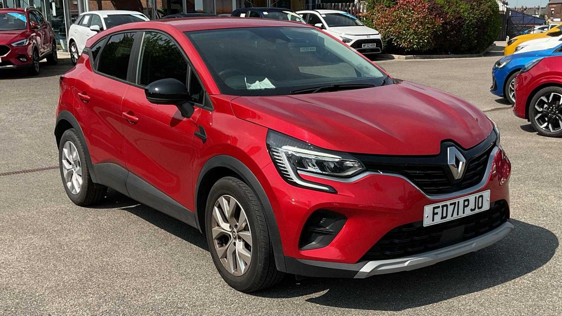 Main listing image - Renault Captur