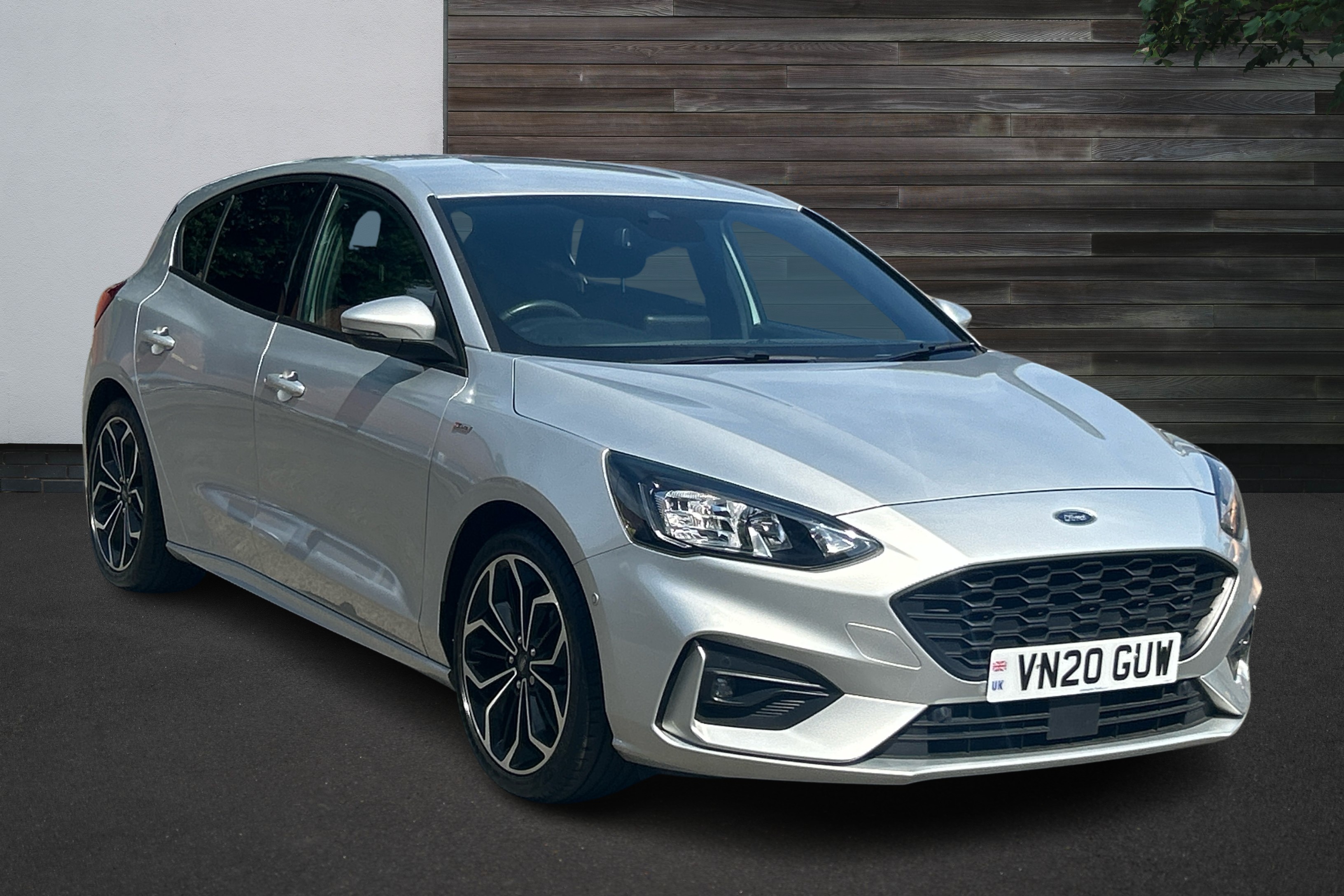 Main listing image - Ford Focus