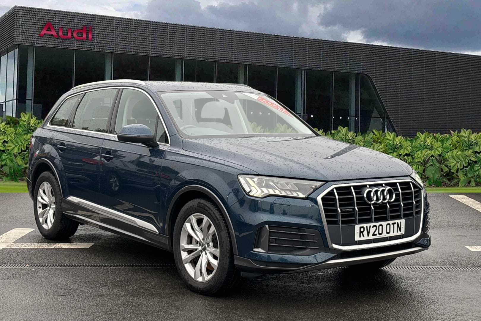 Main listing image - Audi Q7