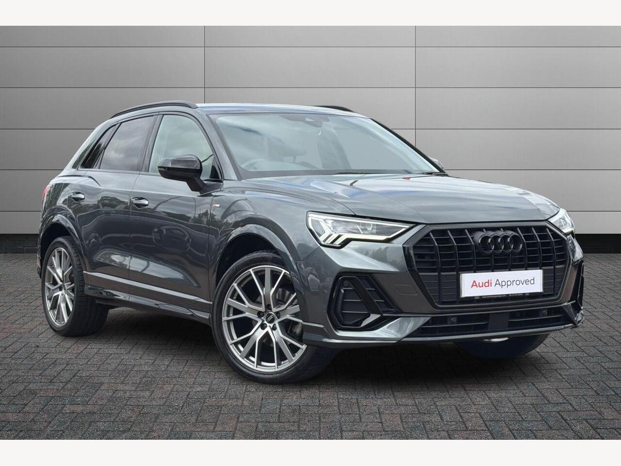 Main listing image - Audi Q3
