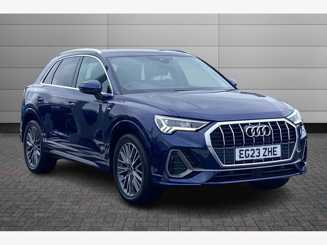 Main listing image - Audi Q3