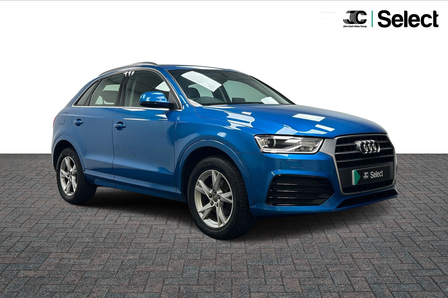 Main listing image - Audi Q3