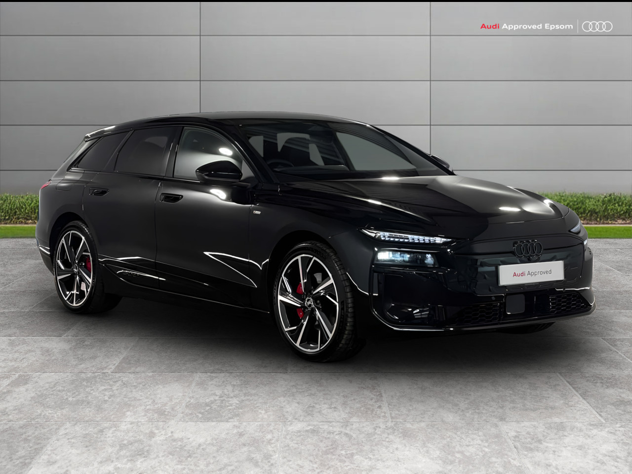Main listing image - Audi e-tron