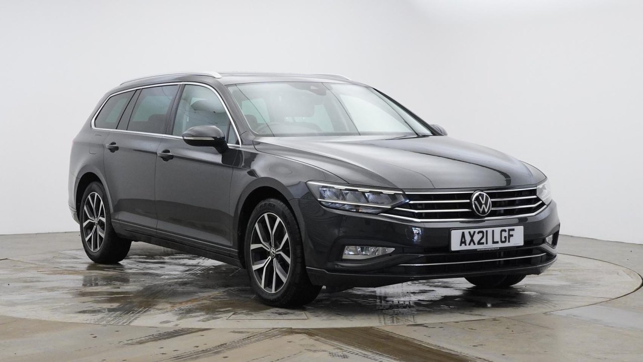 Main listing image - Volkswagen Passat Estate