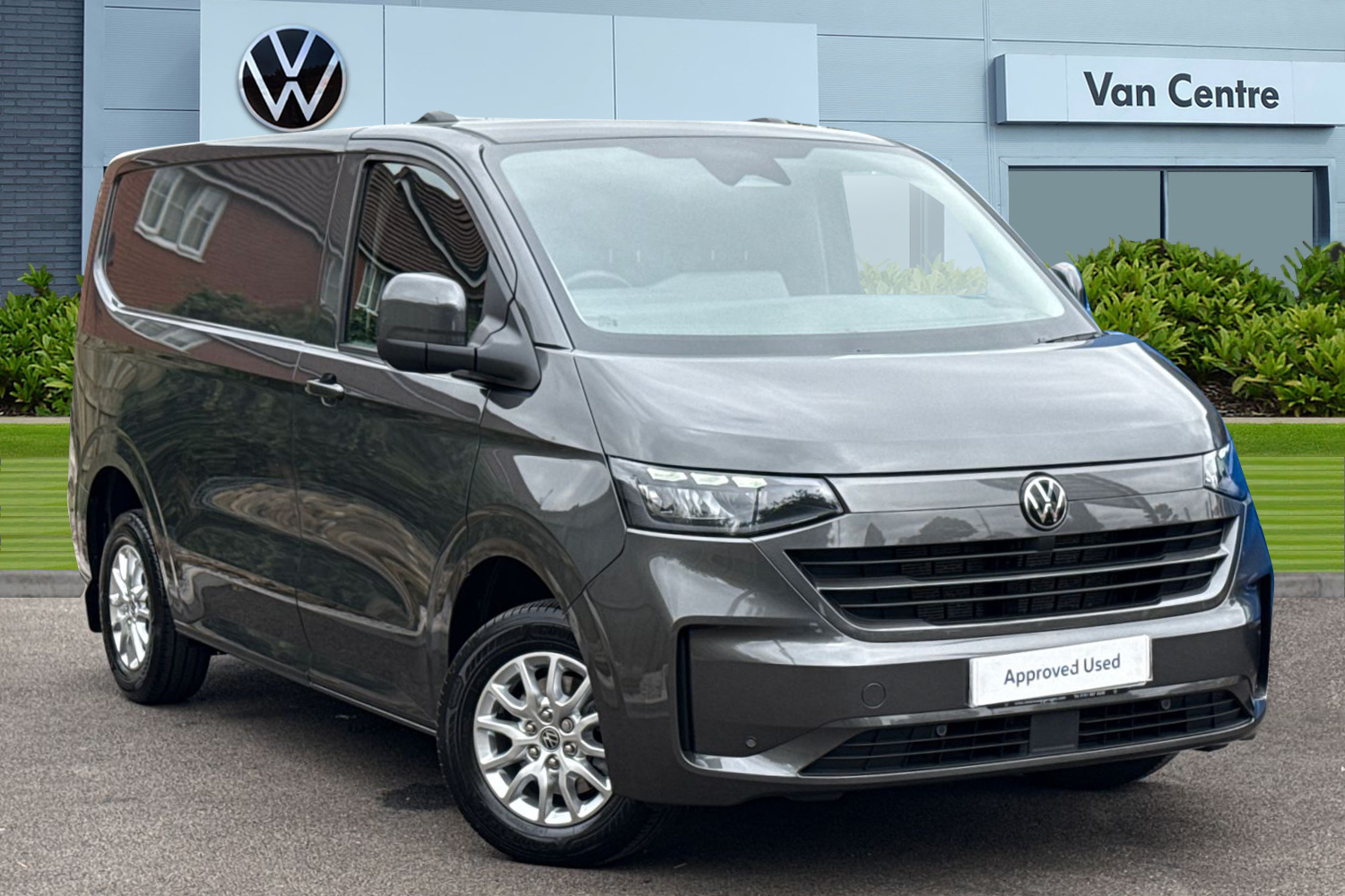 Main listing image - Volkswagen Transporter