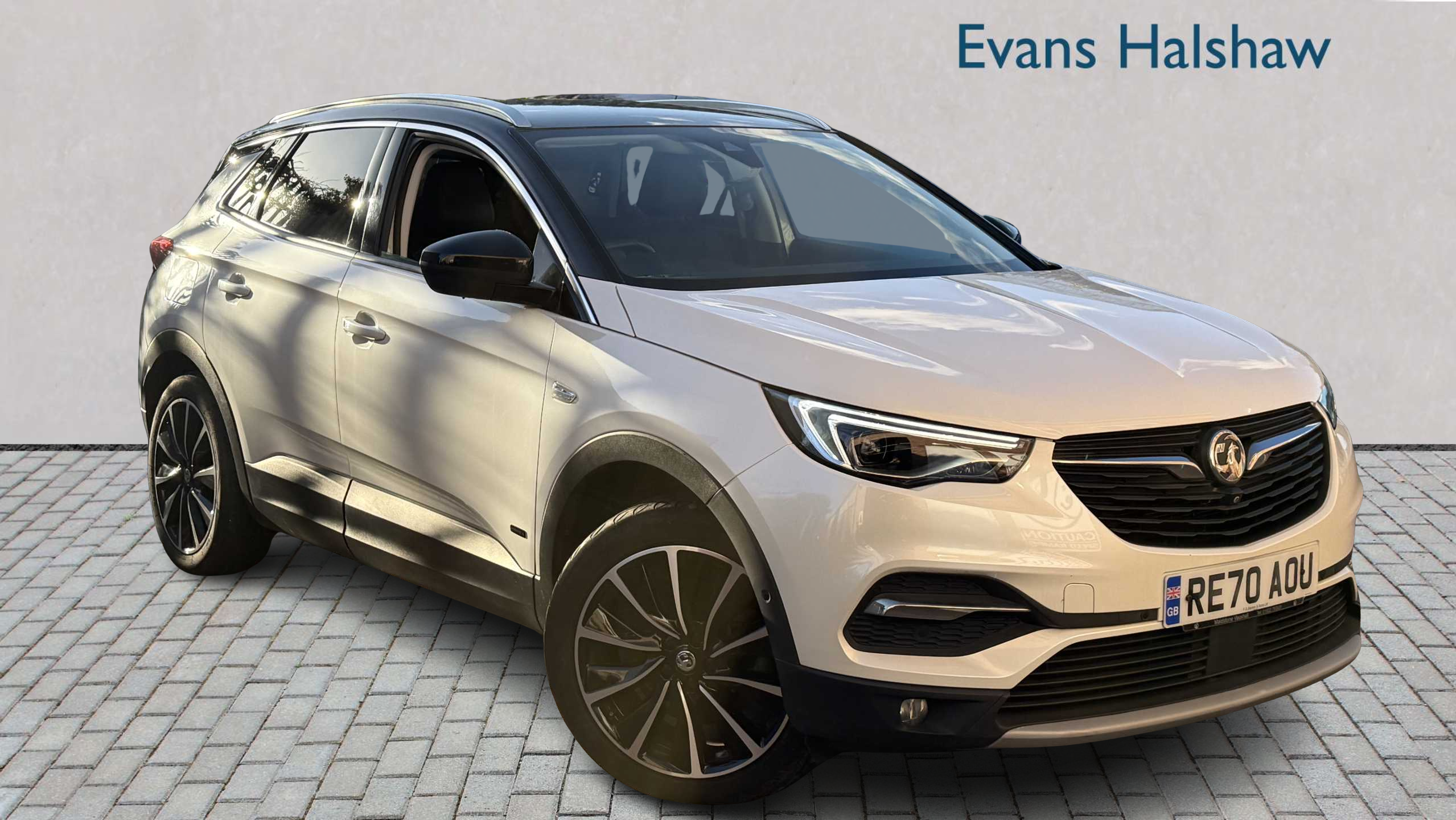 Main listing image - Vauxhall Grandland X