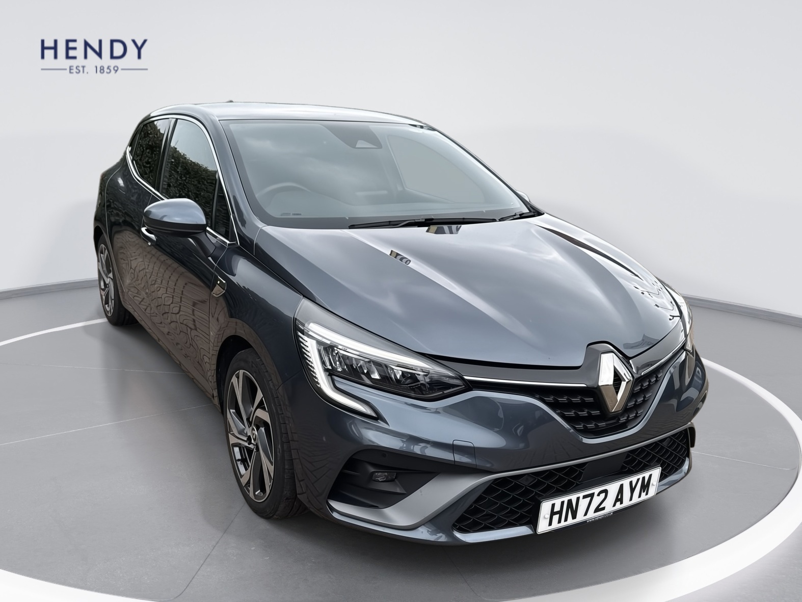 Main listing image - Renault Clio