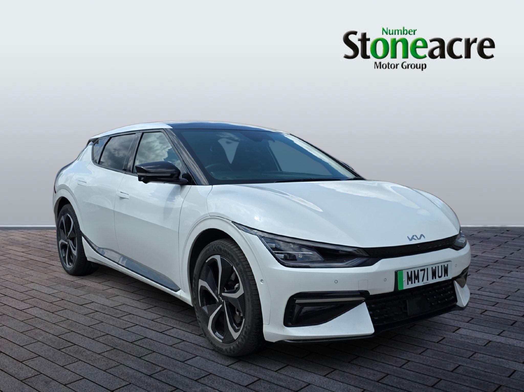 Main listing image - Kia EV6