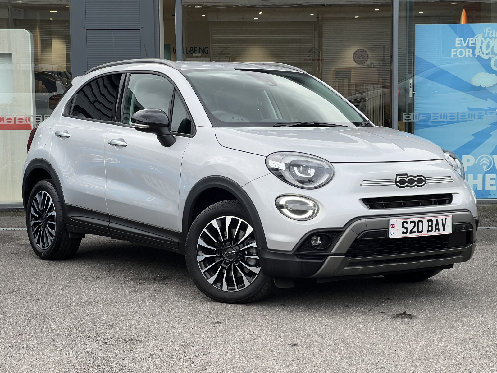 Main listing image - Fiat 500X