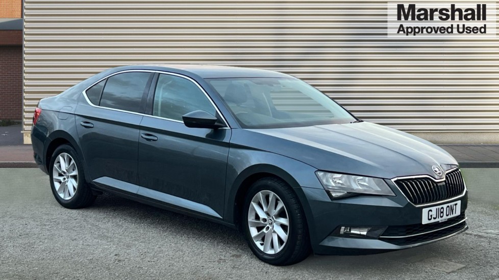 Main listing image - Skoda Superb