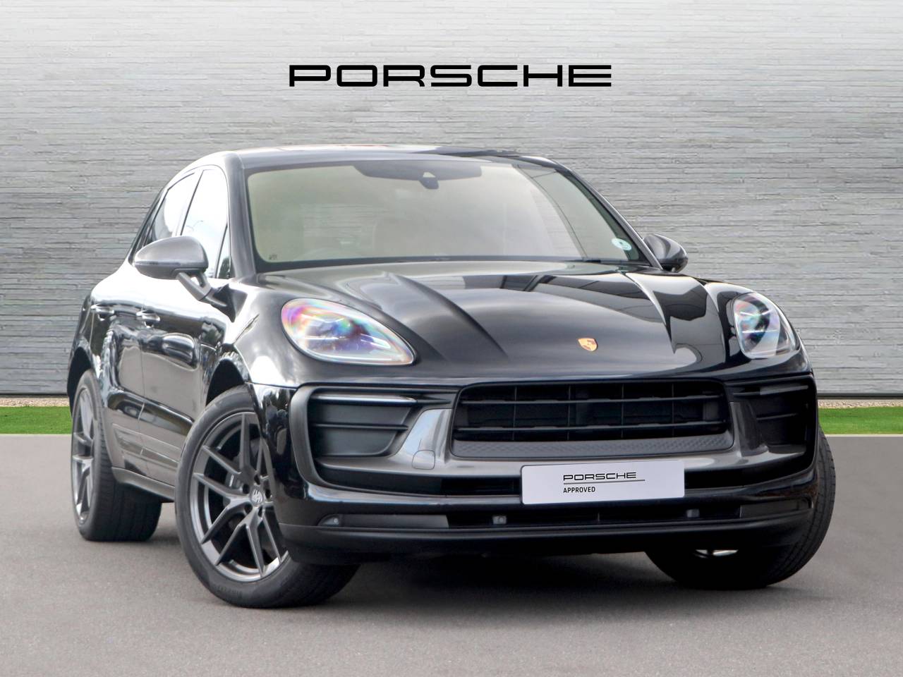 Main listing image - Porsche Macan