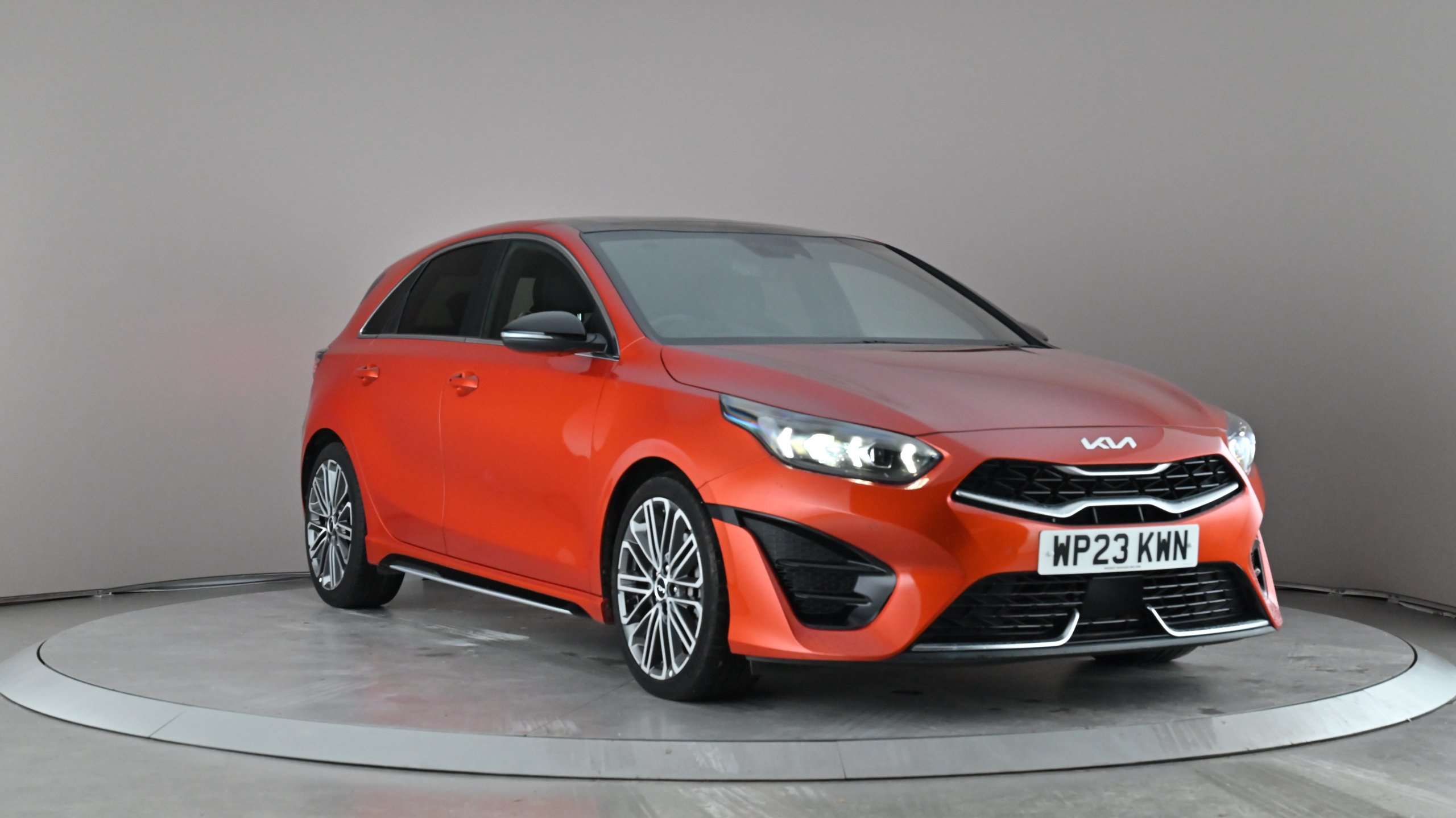 Main listing image - Kia Ceed