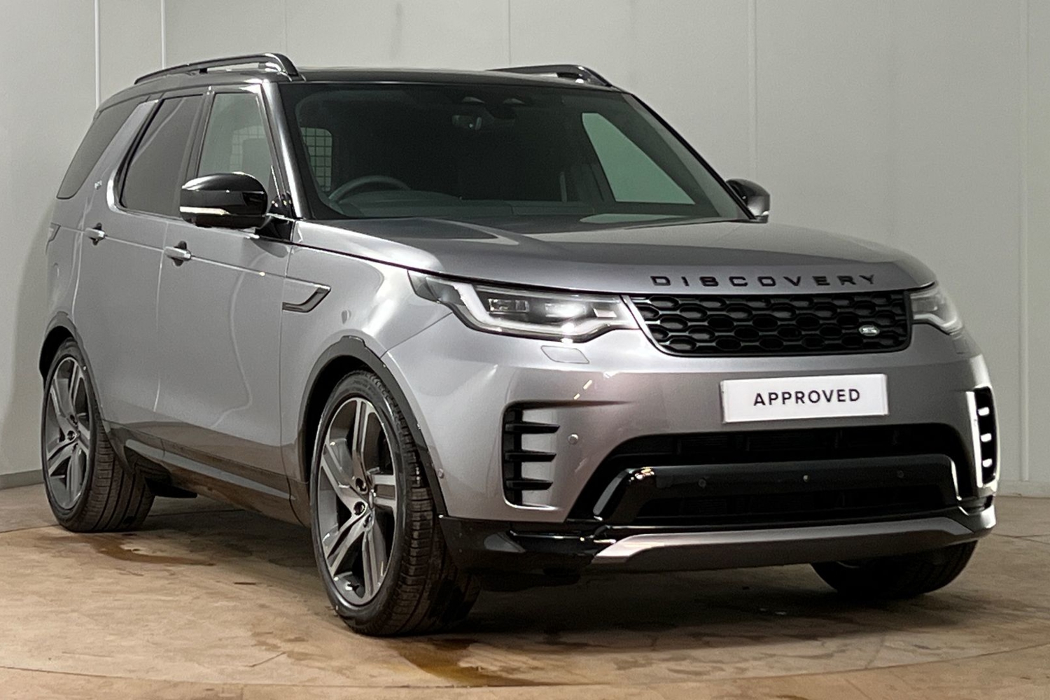 Main listing image - Land Rover Discovery