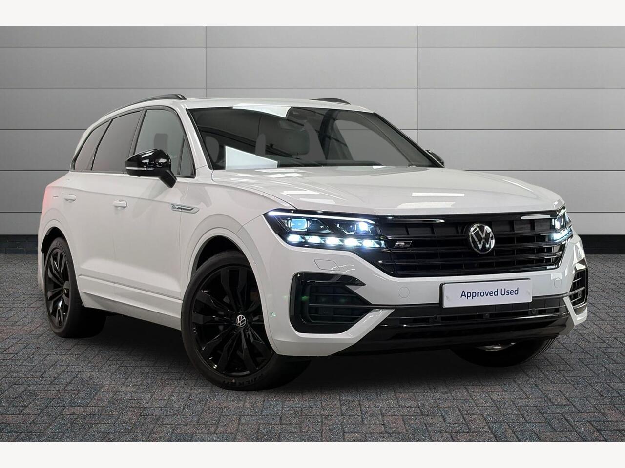 Main listing image - Volkswagen Touareg