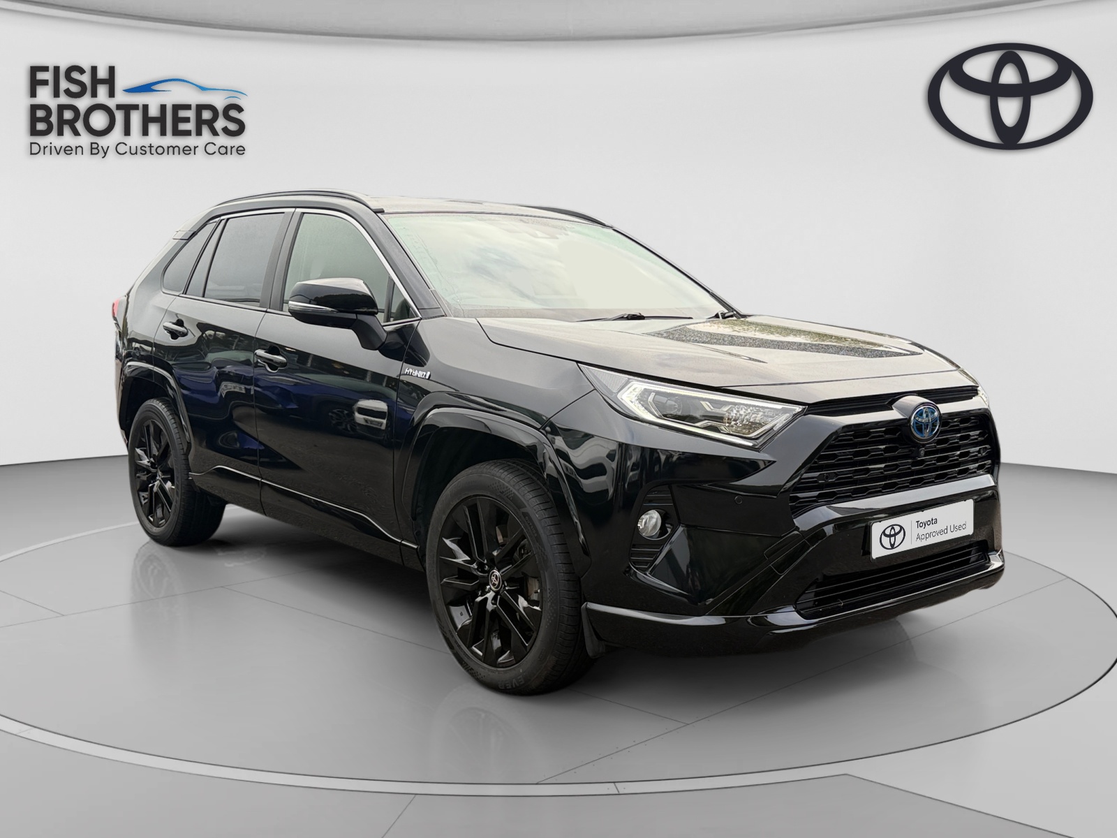 Main listing image - Toyota RAV4