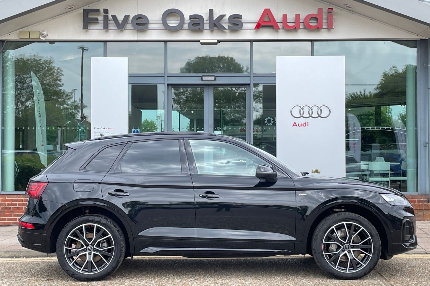 Main listing image - Audi Q5