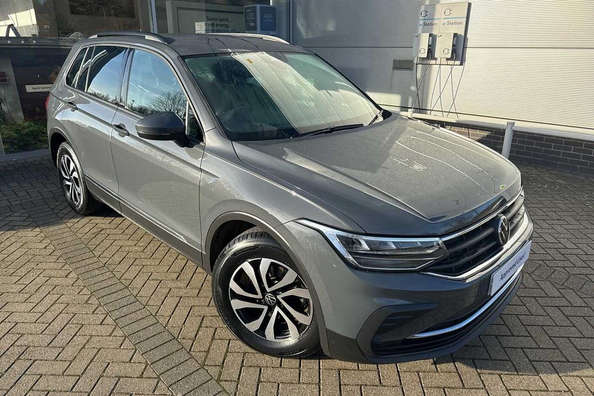 Main listing image - Volkswagen Tiguan