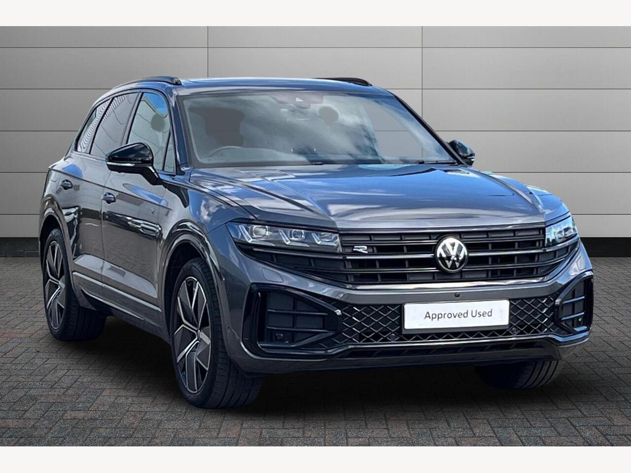 Main listing image - Volkswagen Touareg