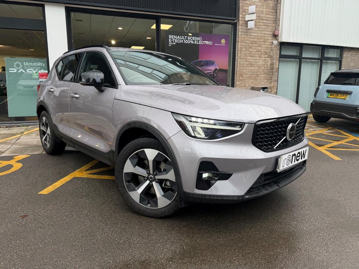 Main listing image - Volvo XC40