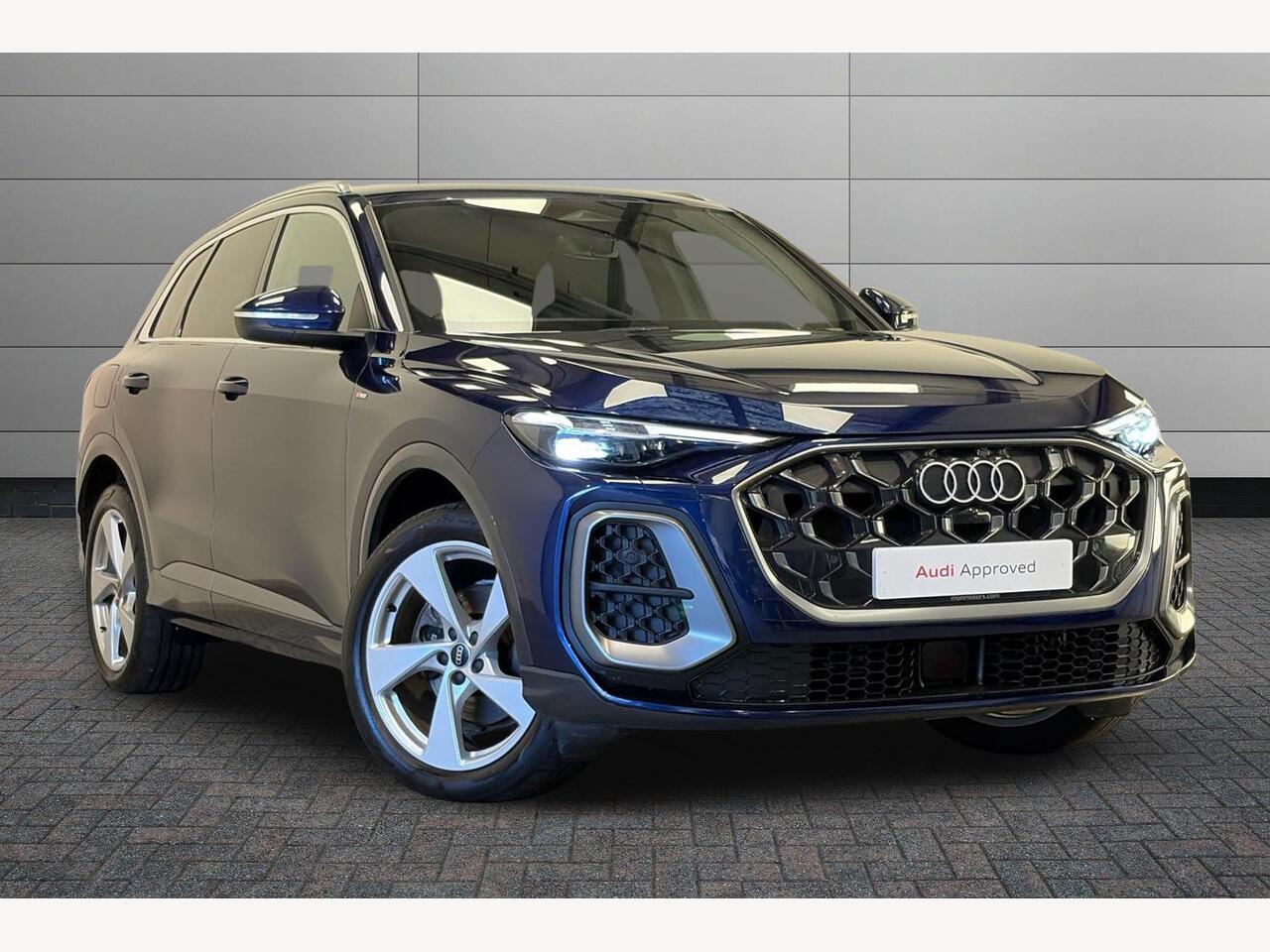 Main listing image - Audi Q5