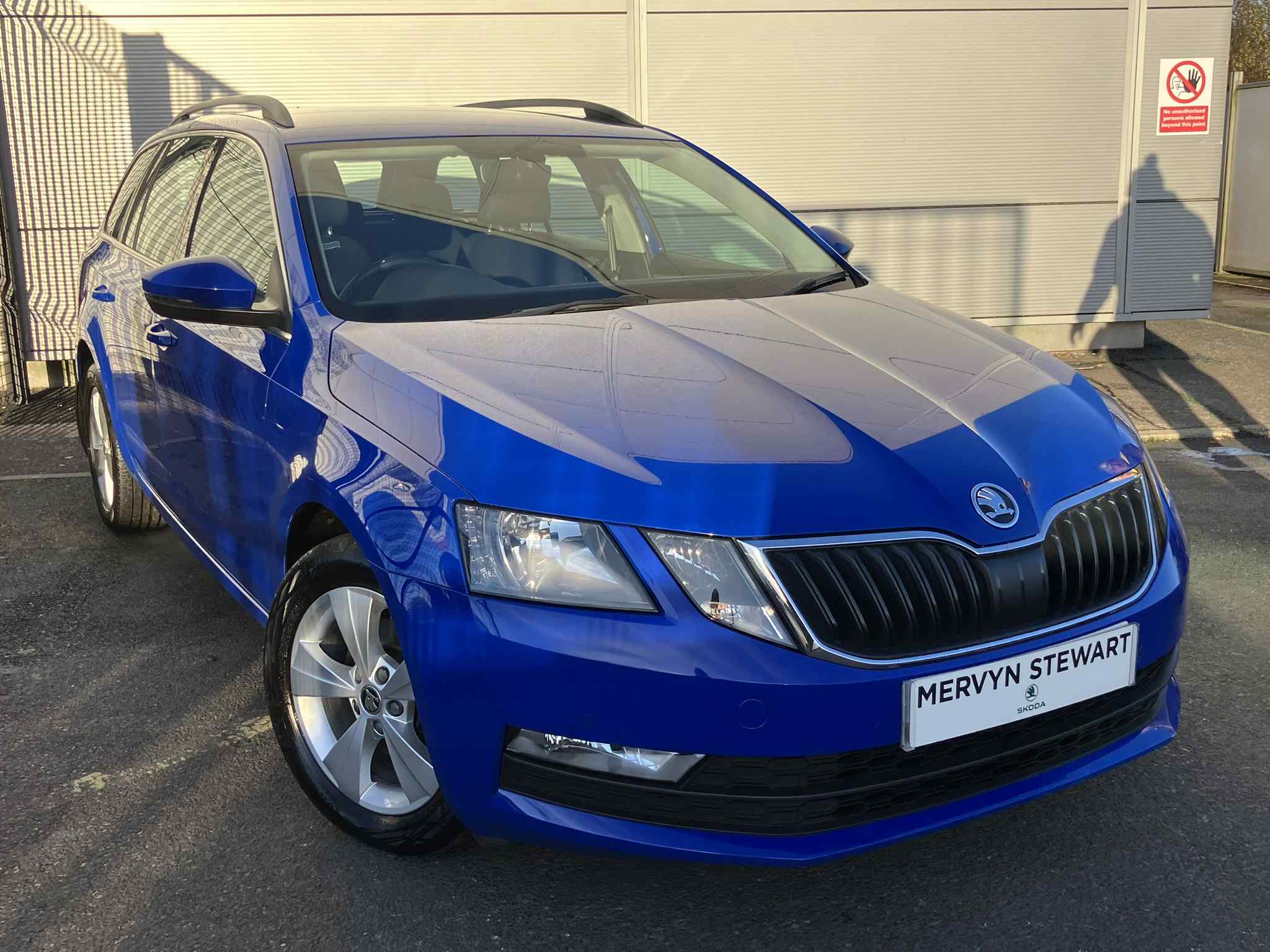 Main listing image - Skoda Octavia Estate