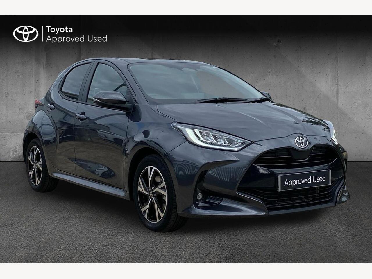 Main listing image - Toyota Yaris