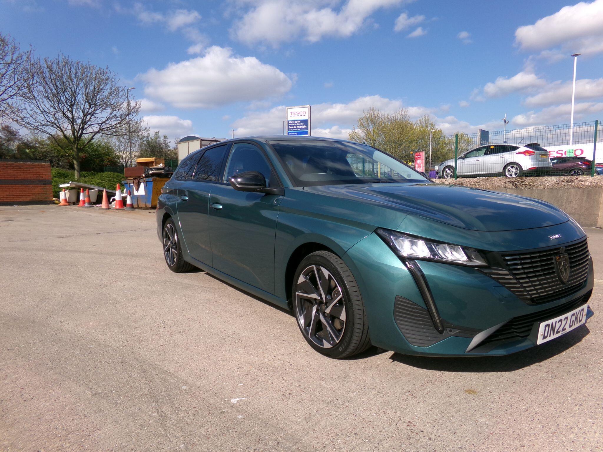 Main listing image - Peugeot 308 SW