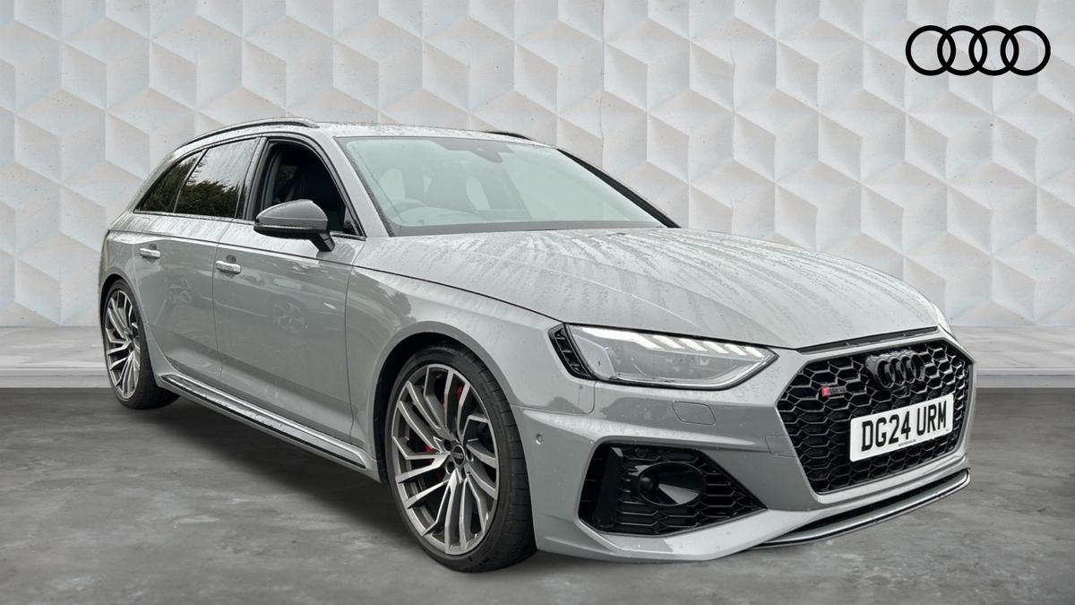 Main listing image - Audi RS4