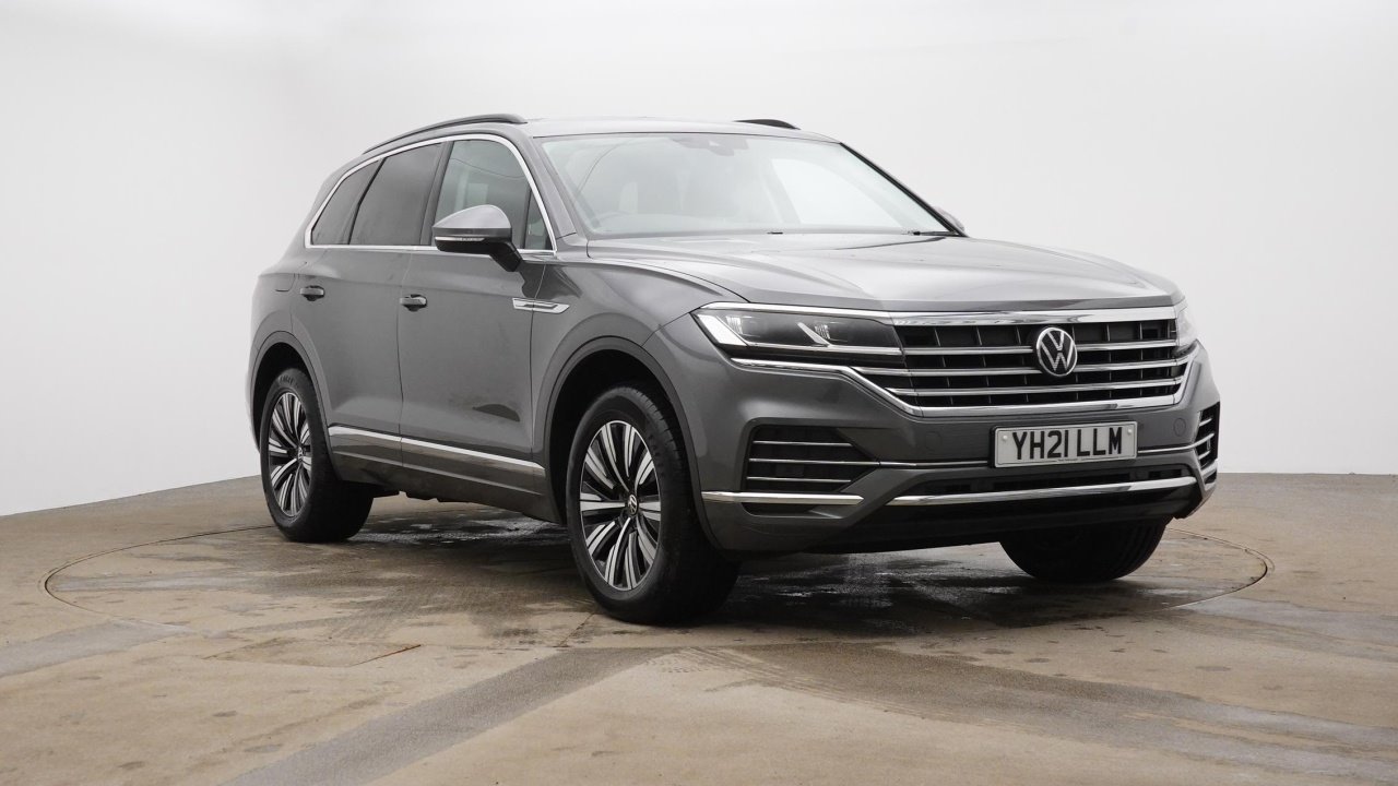 Main listing image - Volkswagen Touareg