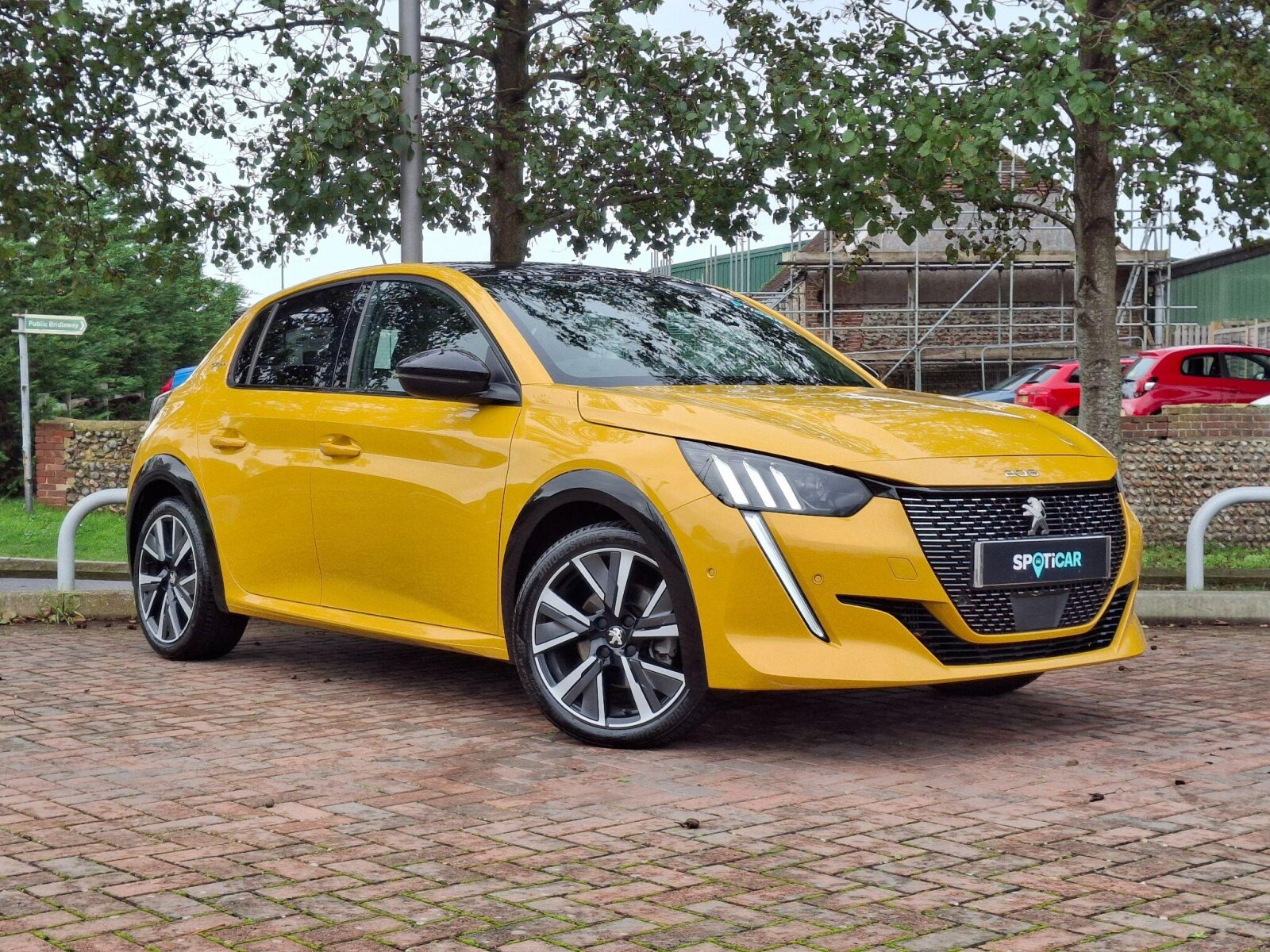 Main listing image - Peugeot 208