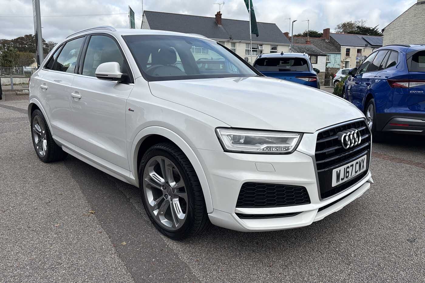 Main listing image - Audi Q3