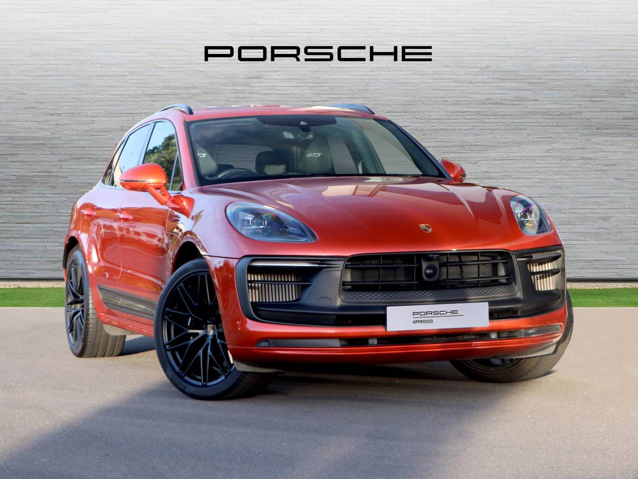 Main listing image - Porsche Macan