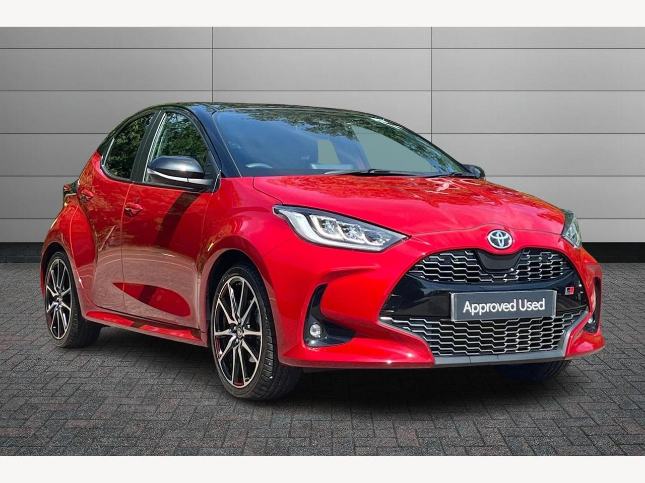 Main listing image - Toyota Yaris