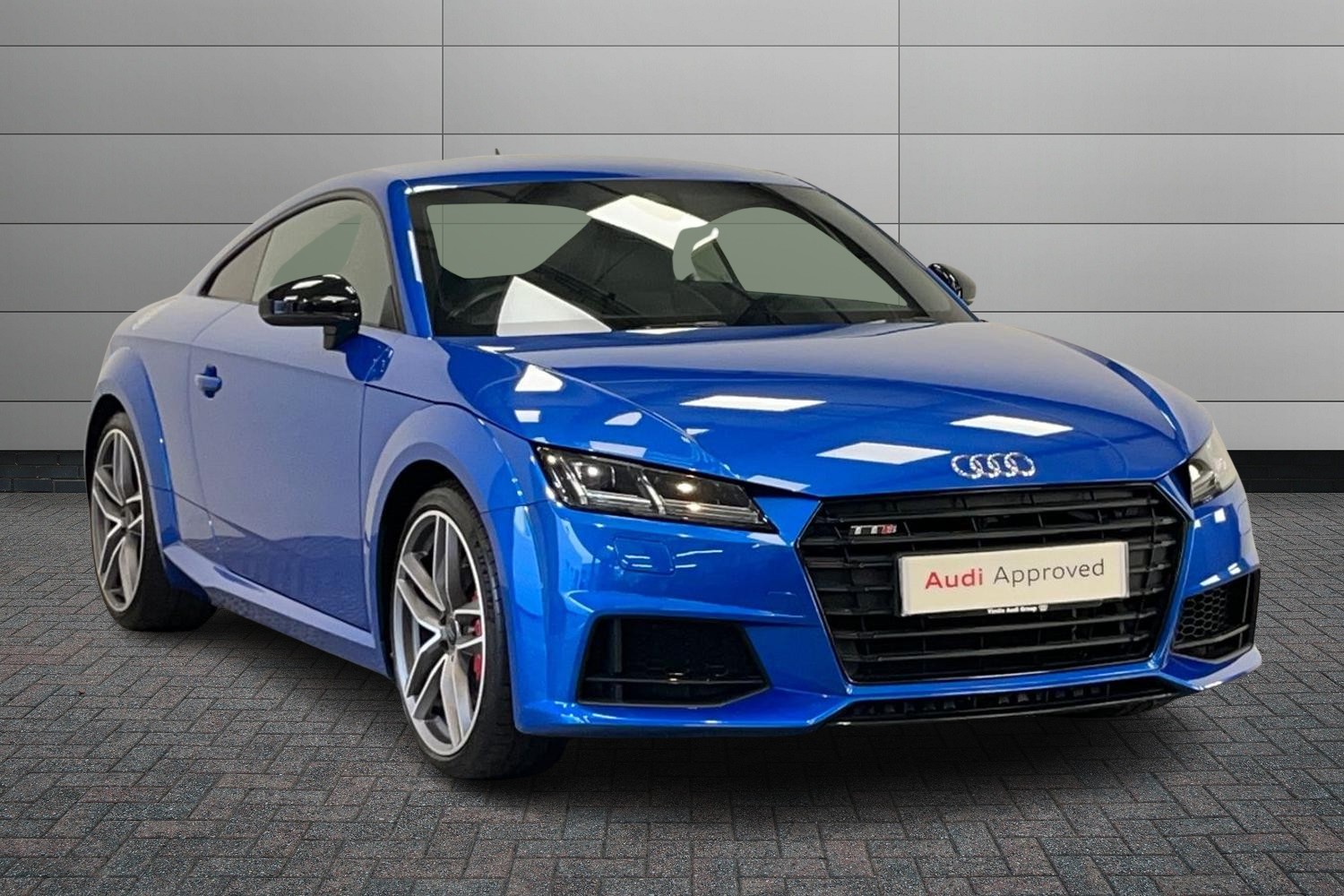 Main listing image - Audi TT S