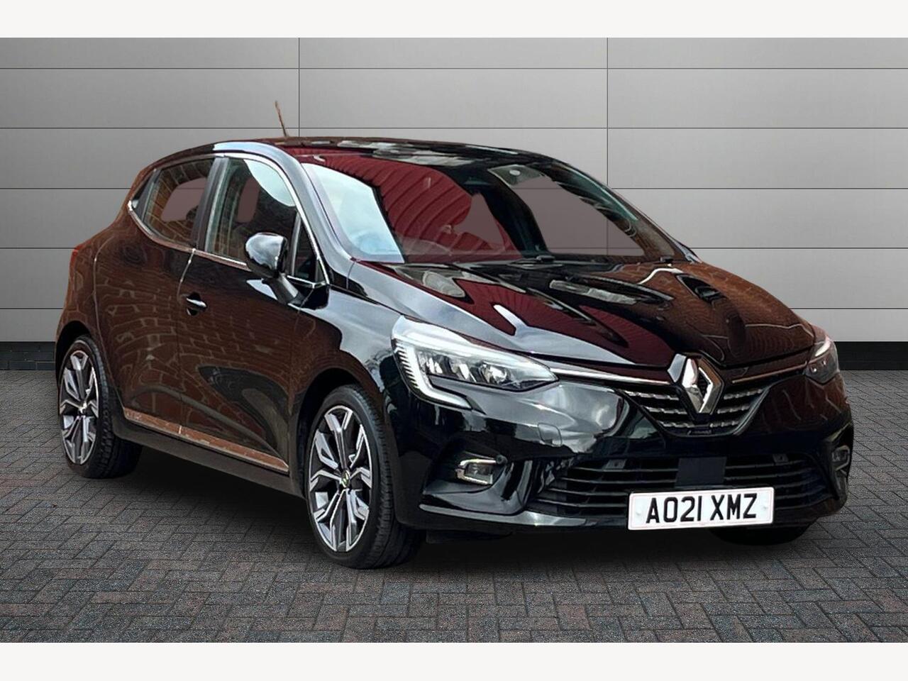 Main listing image - Renault Clio