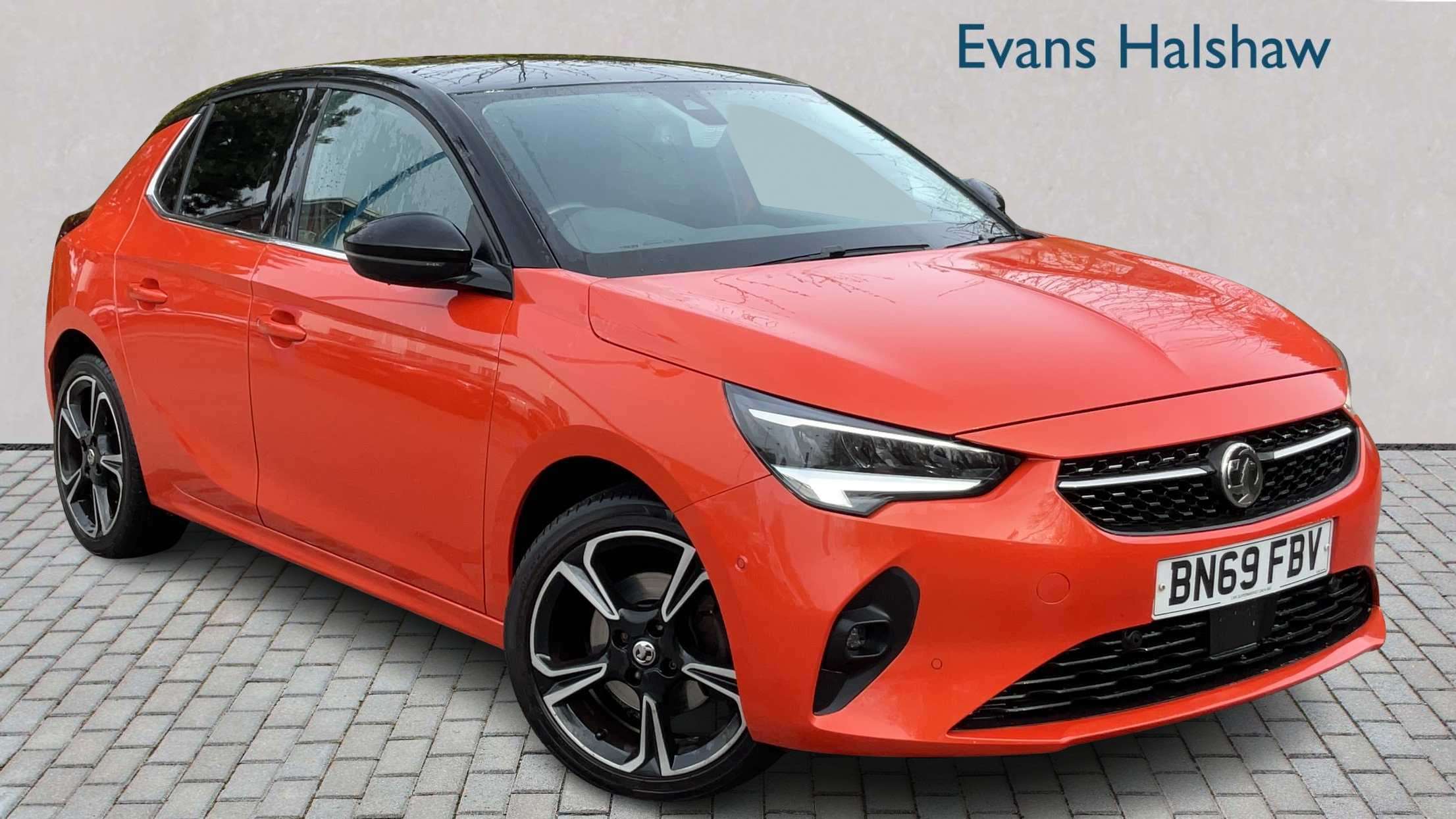 Main listing image - Vauxhall Corsa